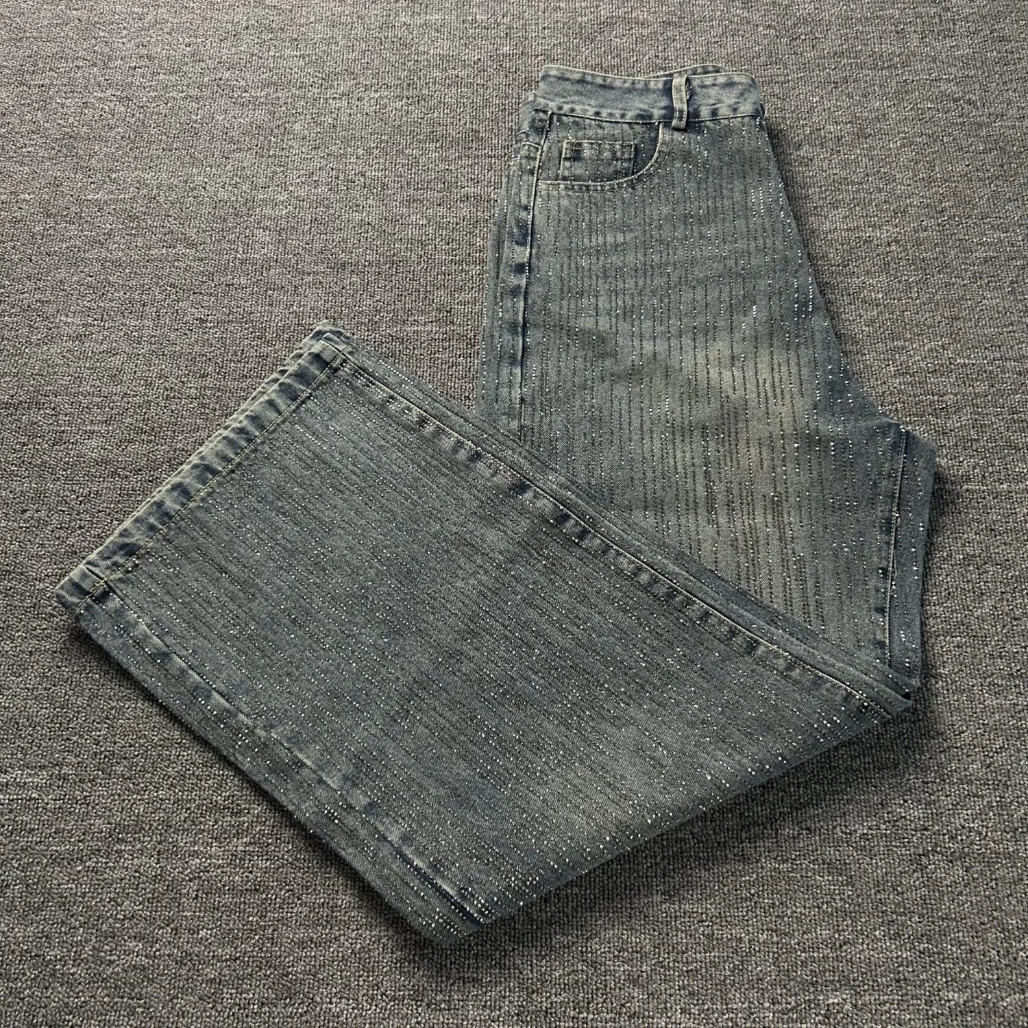 กางเกงยีนส์ขากว้างสไตล์สตรีทแฟชั่นสำหรับผู้หญิง แบรนด์ใหม่ ฤดูใบไม้ผลิ/ฤดูใบไม้ร่วง ประดับด้วยงานปัก