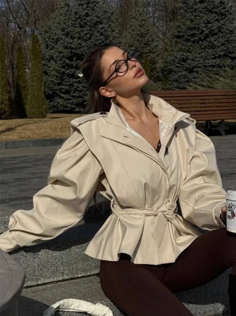 レディースファッション 無地 ブロードショルダー コート ダークブラウン 長袖 ハイネック ジャケット 2025年秋新作 レディース デイリー ストリート アウターウェア