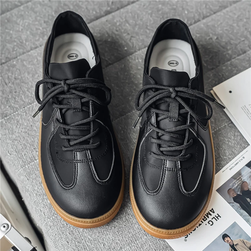 2026 Designer Men Sneakers Vintage Black Real Leather Cowhide Casual Shoes Lace Up White Flat Walking Shoes Luxury Men Trainers
