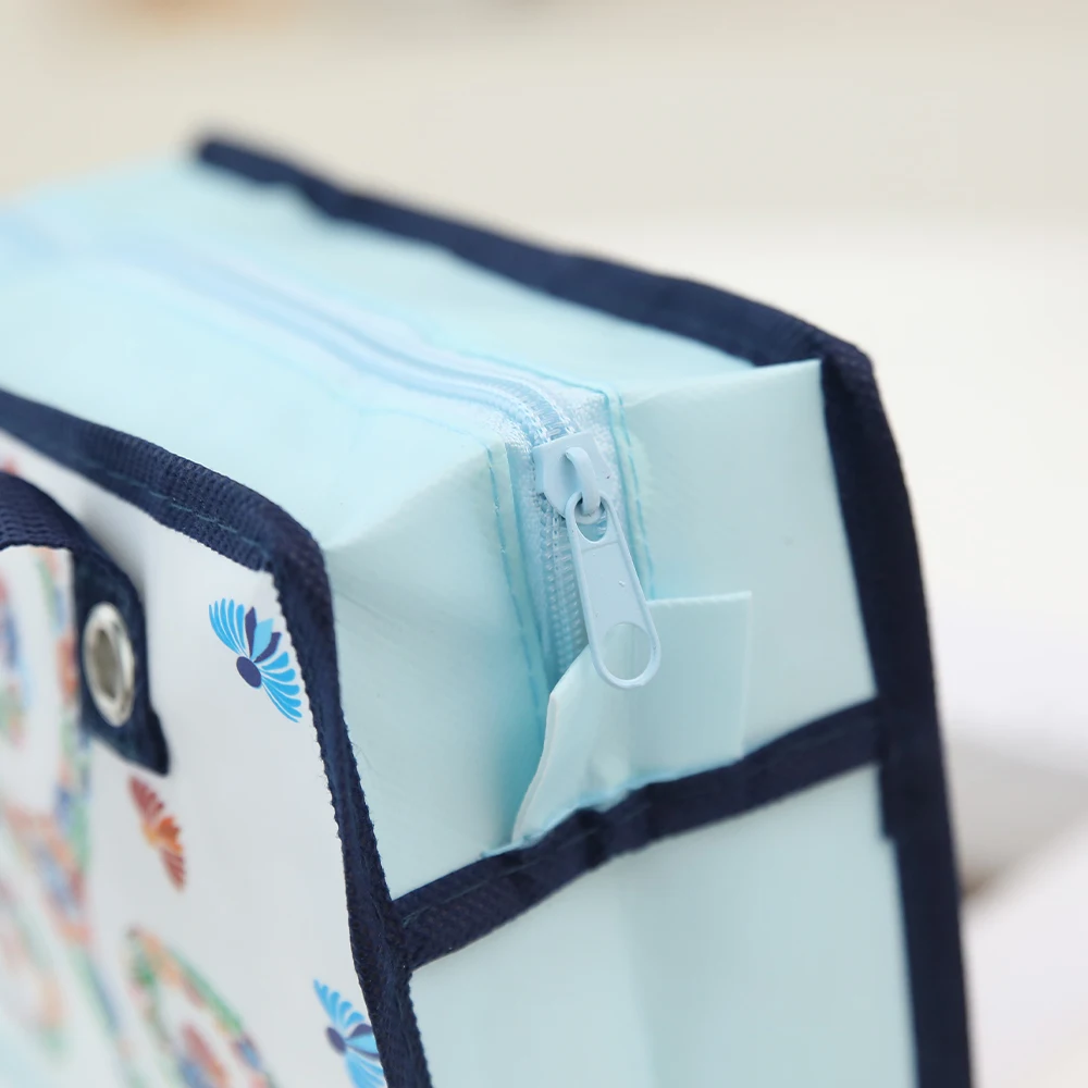 Cute cartoon non-woven tote bag with hand gift bag environmental protection shopping bag mobile phone sundries storage bag