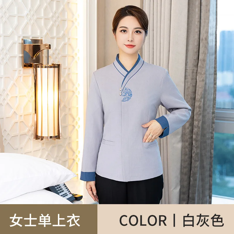 

A40Custom hotel uniforms for waiters