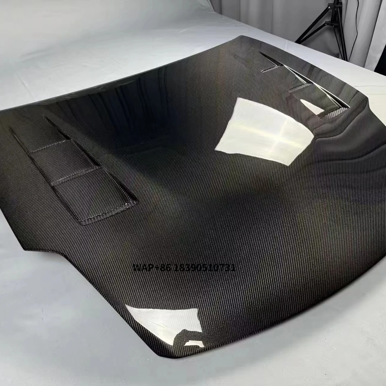 

Carbon Fiber Hood for 2004-2009 350-Z
