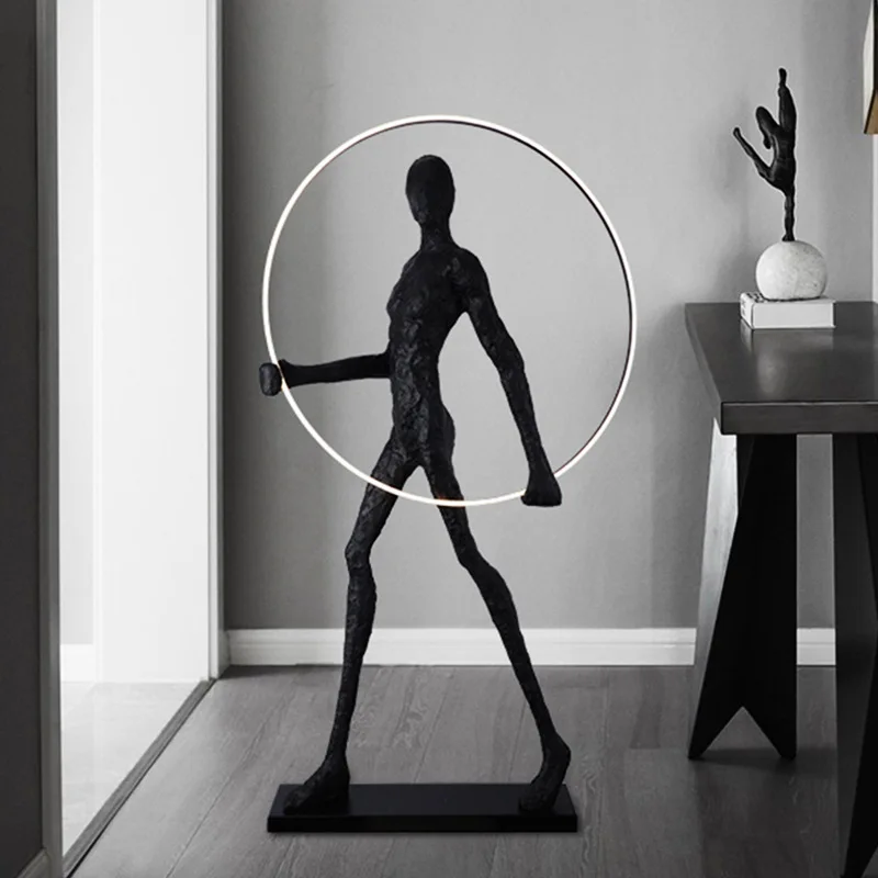 

Художественный напольный светильник в виде человеческой фигуры, скульптурная декоративная лампа для выставочных залов и элитных гостиных JT40