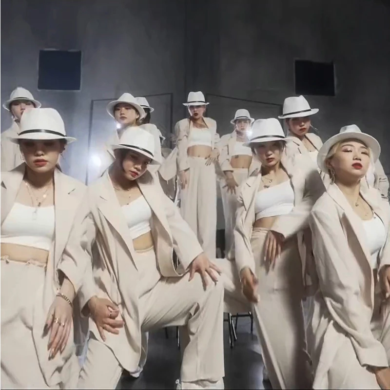 Korean Girl Group's Same Performance Outfit, 2024 New Jazz Dance Apricot Colored Suit, Singing Costume, Street Dance Costume