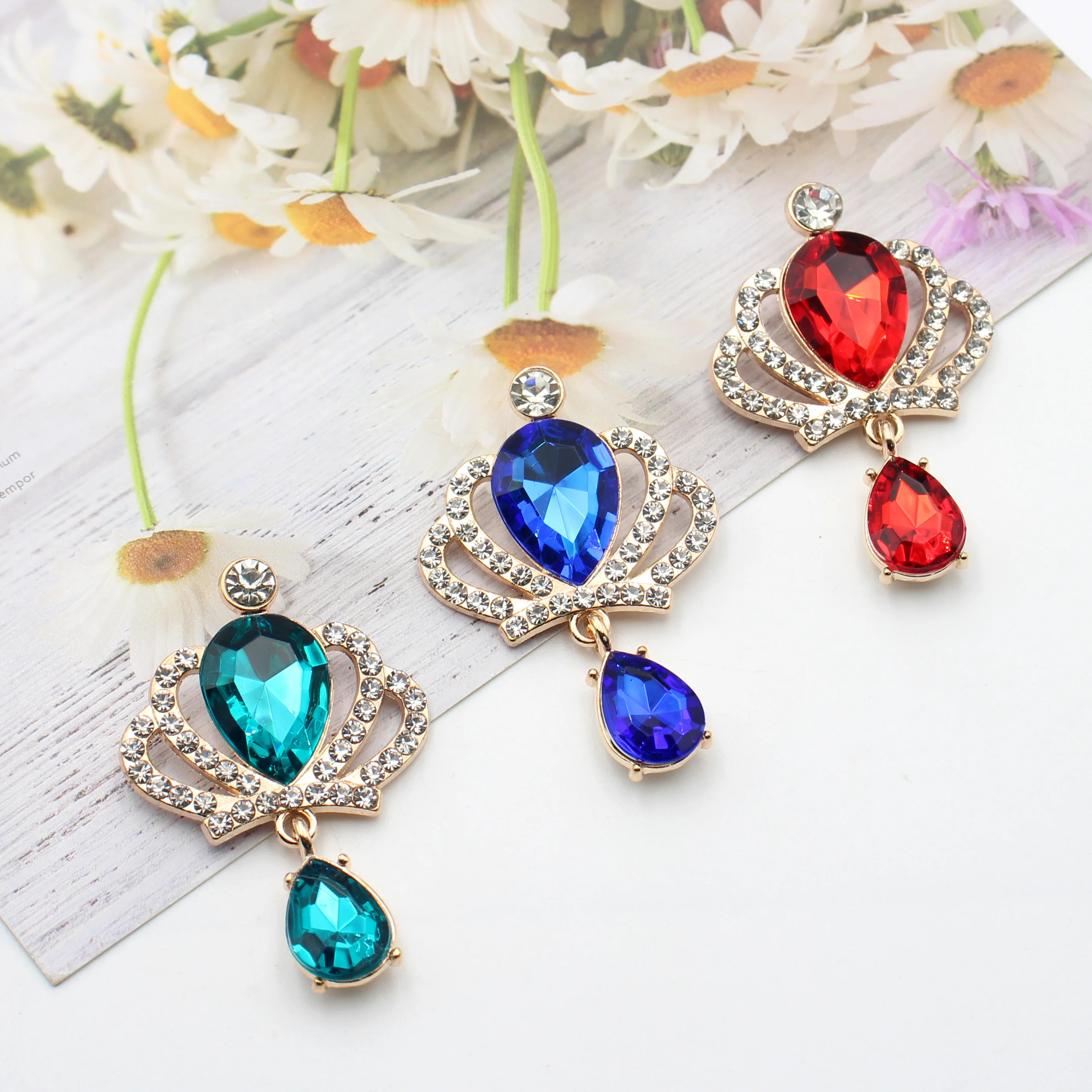 Crown Crystal Pendant Clasp, Alloy Rhinestone Clasp, DIY Wedding Dress Clasp, Gift Box, Decorative Accessories, 32x48mm, 10Pcs
