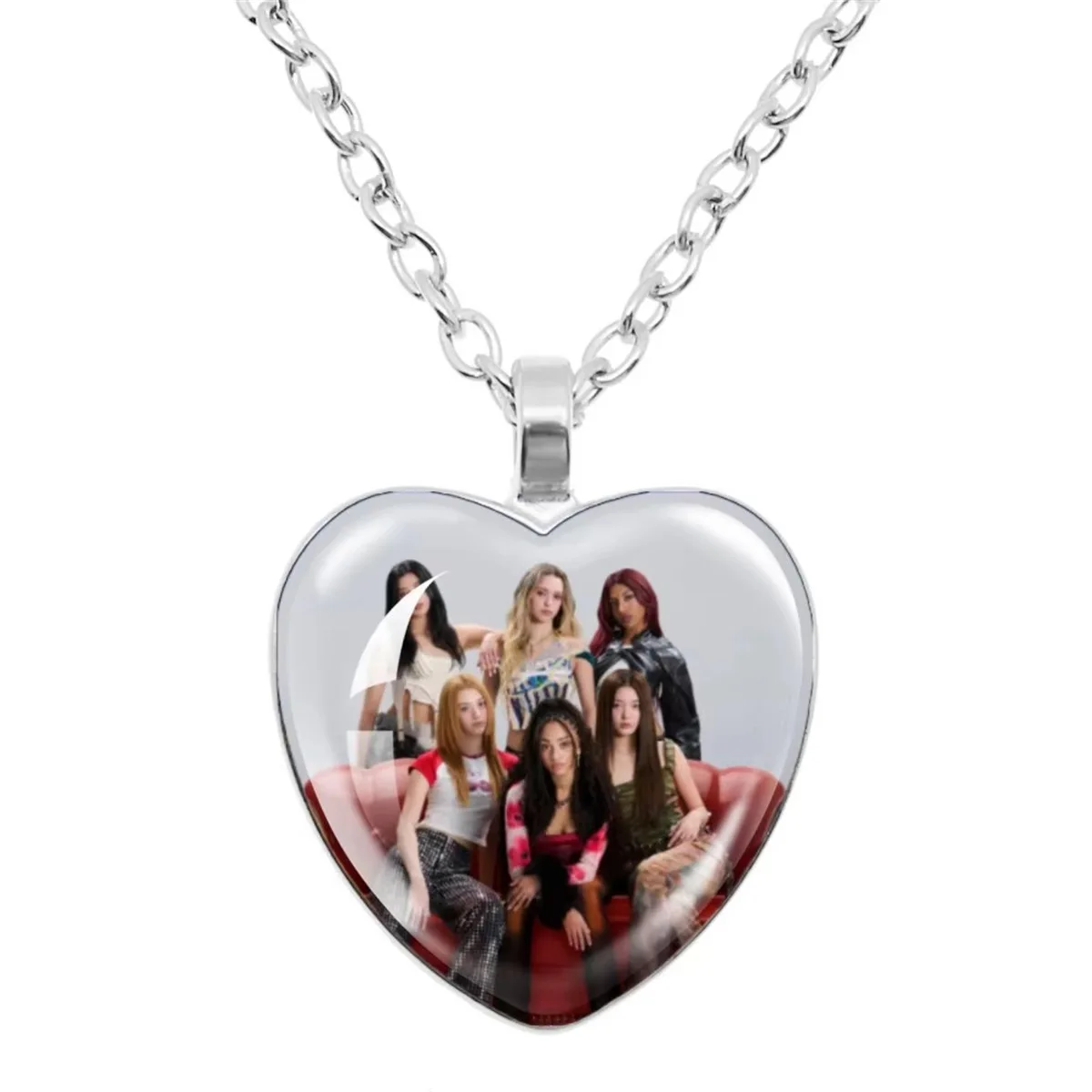 KATSEYE Time Stone Heart-Shaped Pendant Necklace