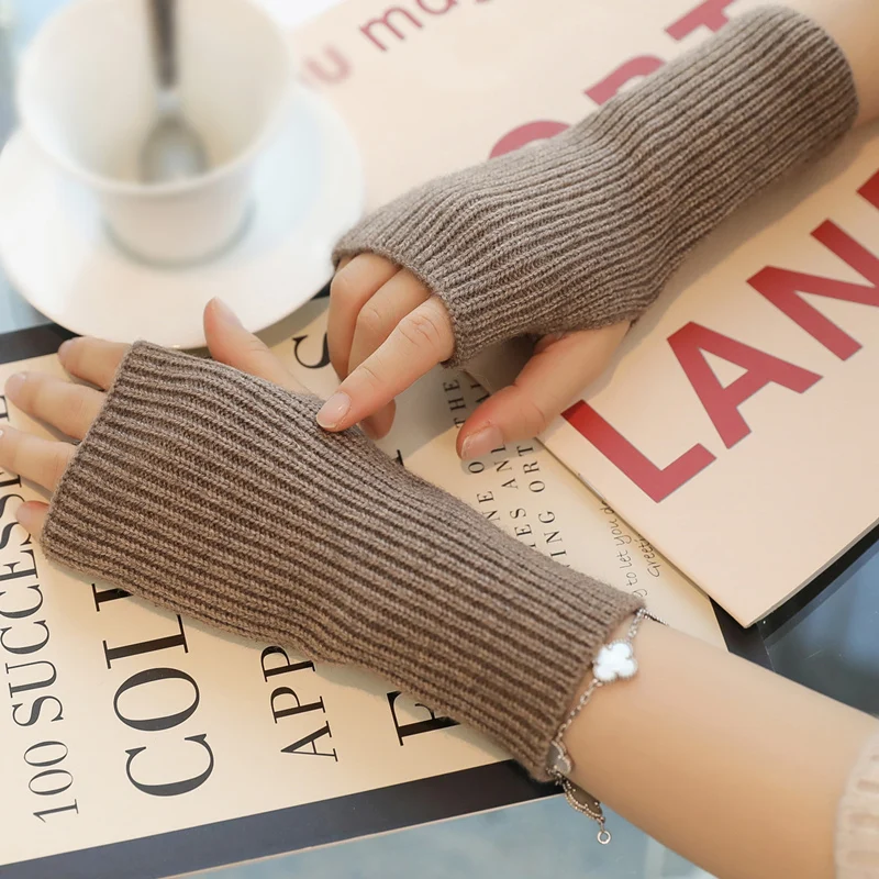 

Fashion Half Finger Gloves Female Autumn Winter Wool Warmth Fingerless Students TouchScreen Thick Knitted Wristband Mittens