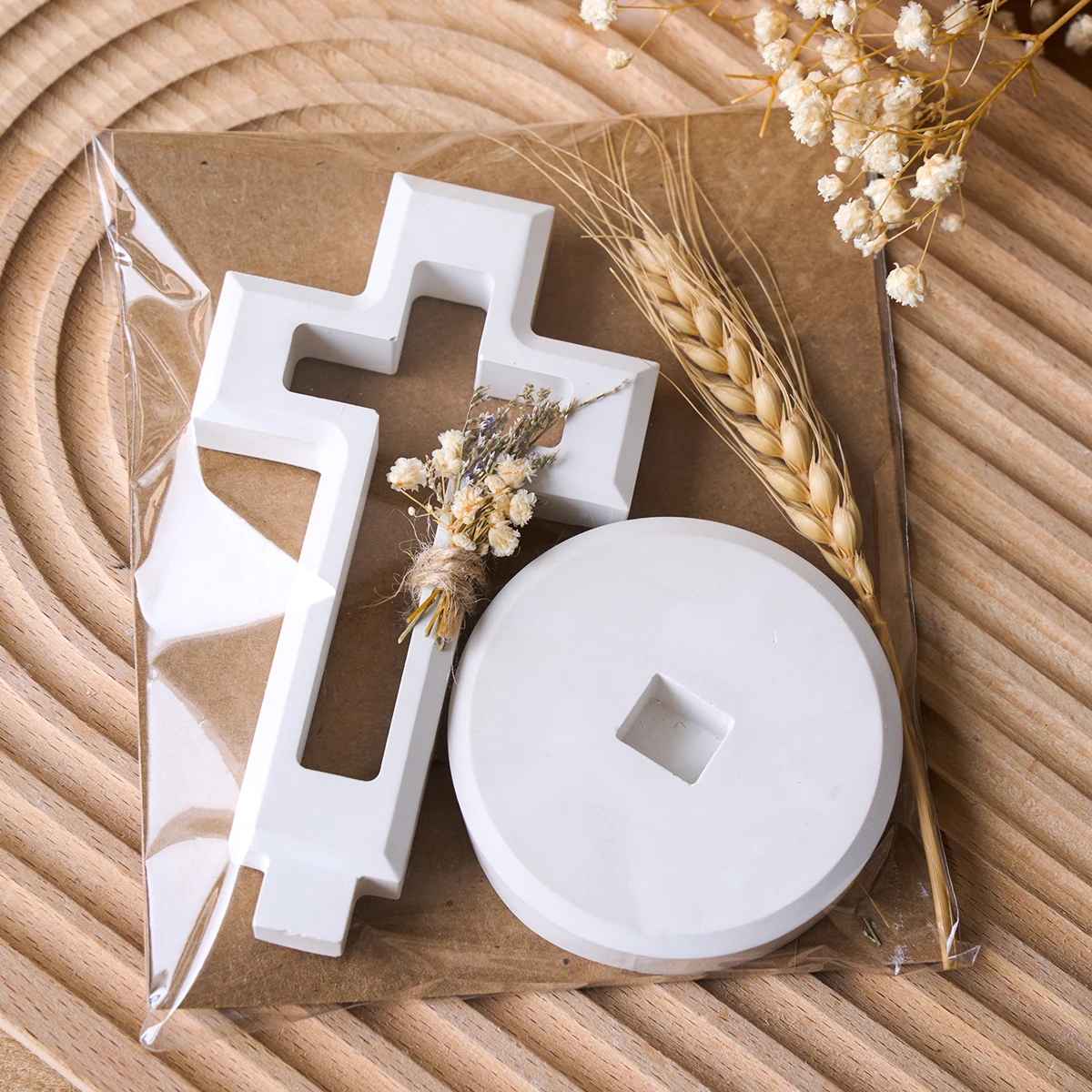 3D Cross Ornament DIY Handmade Mold Universal Cross Candle Holder Decorative Silicone Plaster Concrete Resin Mold Craft Gift view 2