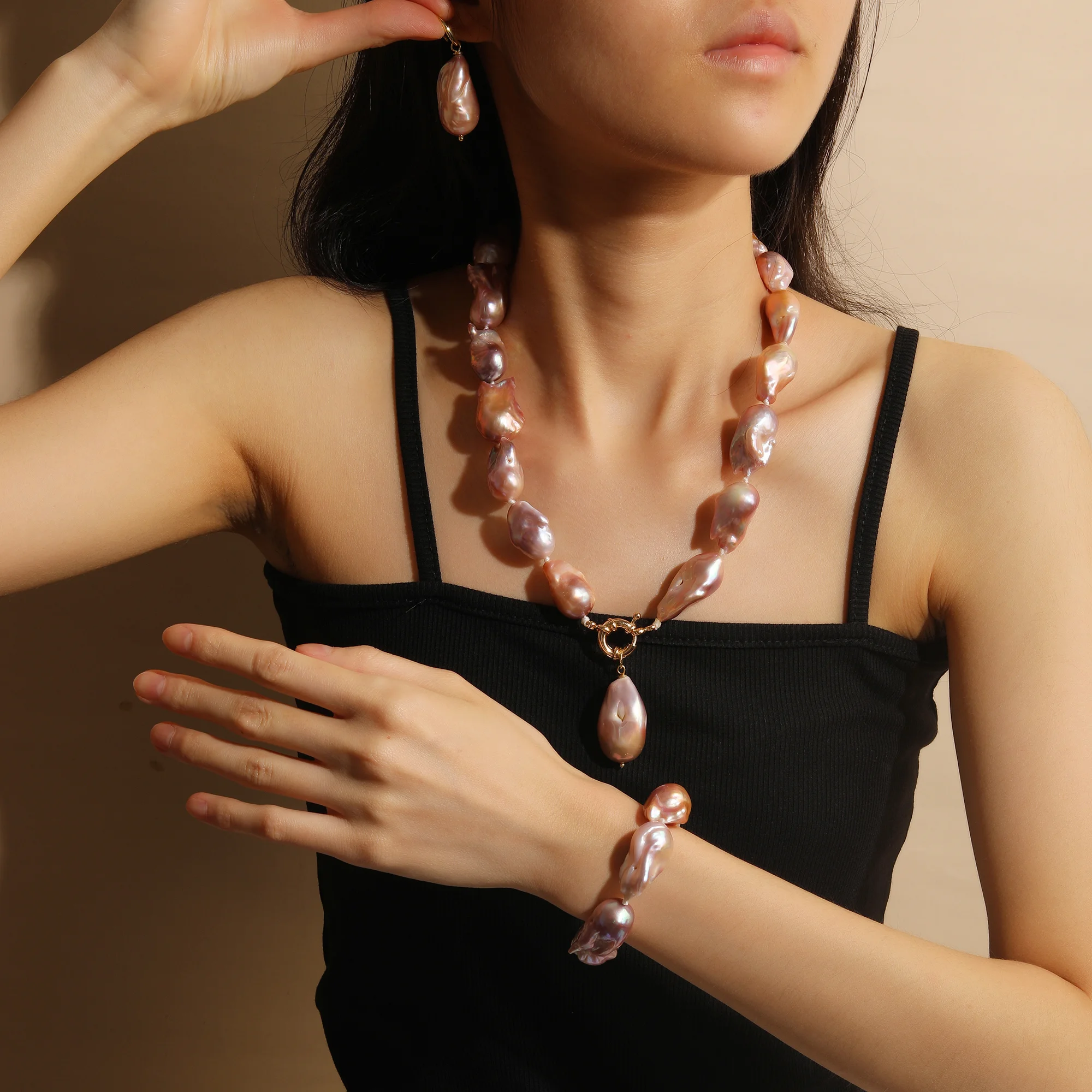 

Trendy 24K Gold Plated Copper Beaded Jewelry Set with Natural Freshwater Pearl - Necklace Bracelet Earring Set for Party