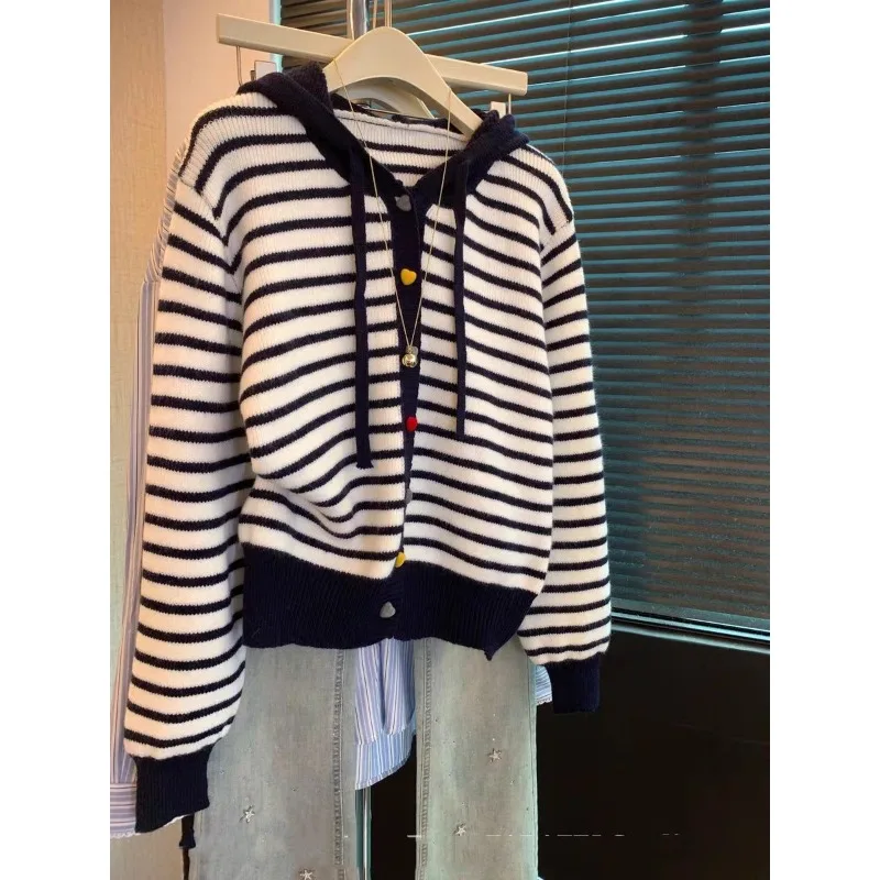 

Модный полосатый свитер с капюшоном и пуговицами, женский кардиган, новый осенне-зимний свободный тонкий вязаный свитер