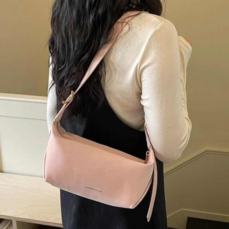

Women's Shoulder Bag Vintage Minimalist Underarm Bag with Small Square Design Chic Korean Style Daily Handbag