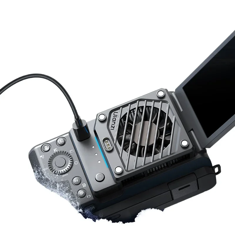 

Constant temperature semiconductor camera radiator