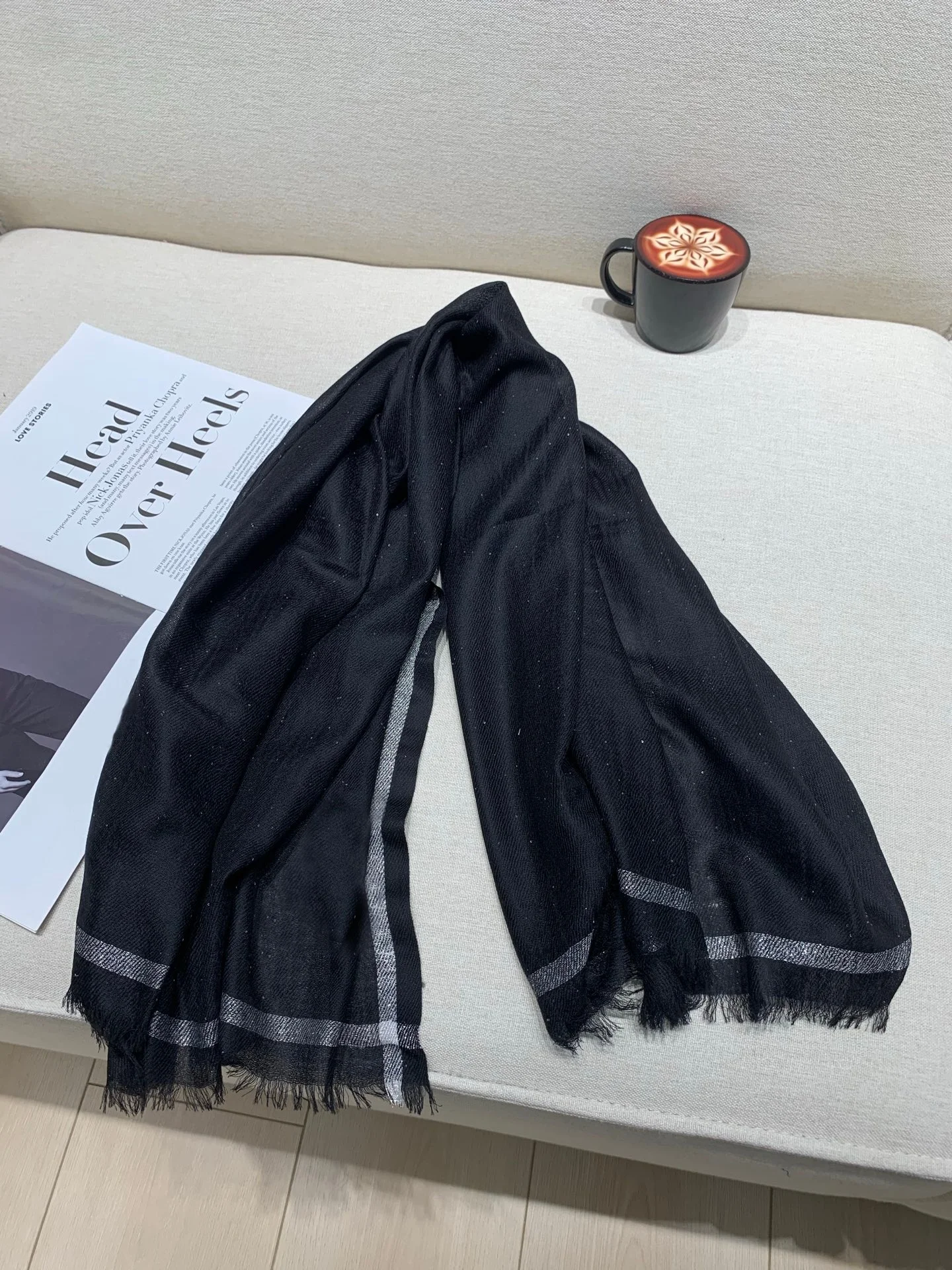 

Sequin Embroidery Women's Fashion Scarf Fashion 100% Cashmere Shawl