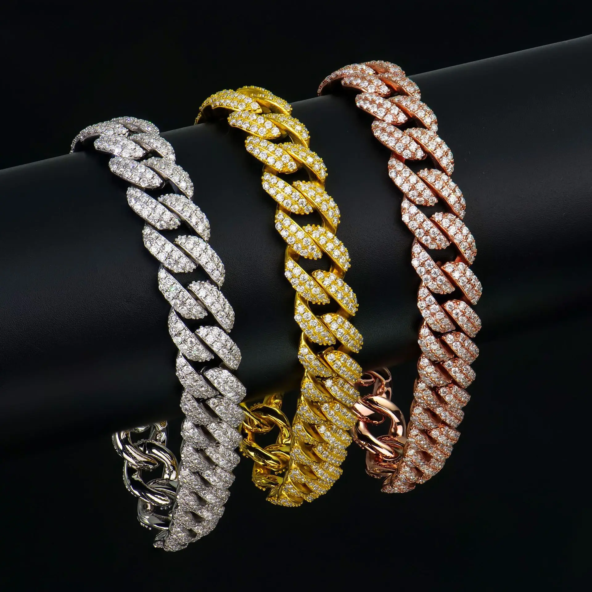

Fully Inlaid Moissanite S925 Silver Bracelet Men's Light Luxury High-end Cuban Chain Thick Hip-hop Bracelet