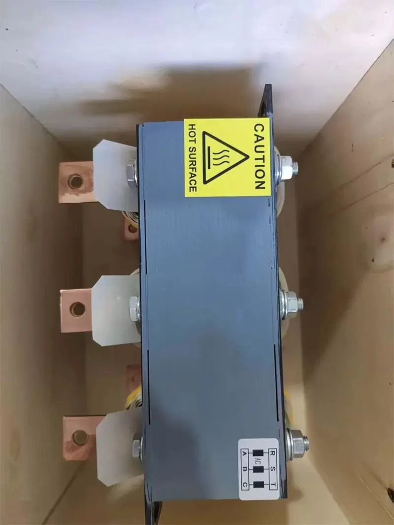 

Совершенно новый 6SL3000-0CE32-3AA0 6SL3000-0CE33-3AA0 6SL3000-0CE36-3AA0 6SL3000-0CE35-1AA0 с гарантией один год.