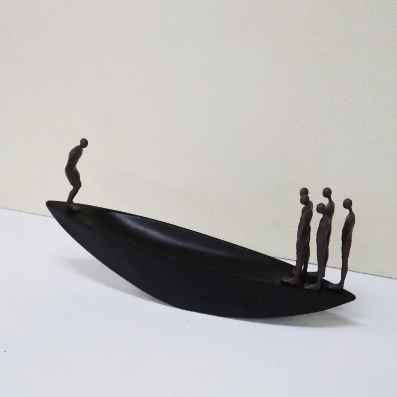 New Chinese-style wabi-sabi wind art ornament, high-end light luxury boat man decoration living room, abstract designer creative