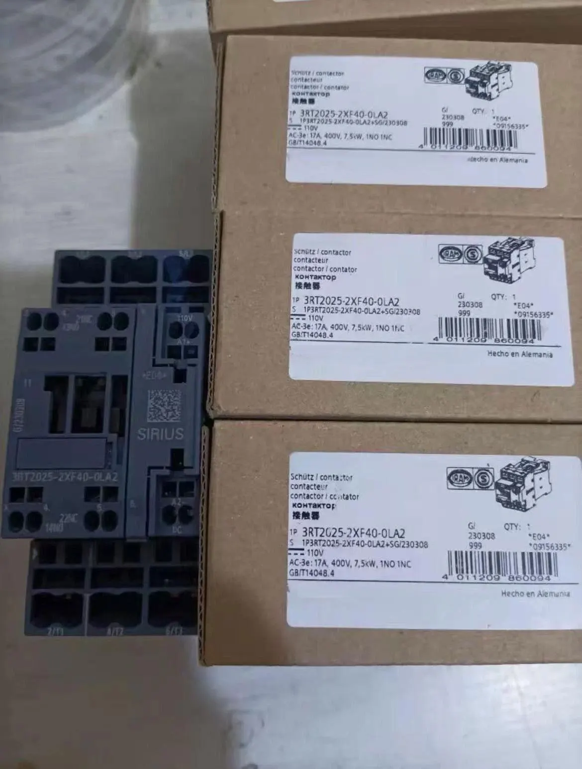 

Совершенно новый 3RH2422-1LB40-0LA0 3RH2422-1HB40-0LA0 3RH2422-1LF40-0LA0 3RH2422-1XF40-0LA2 3RH2422-1XB40-0LA2 Гарантия один год