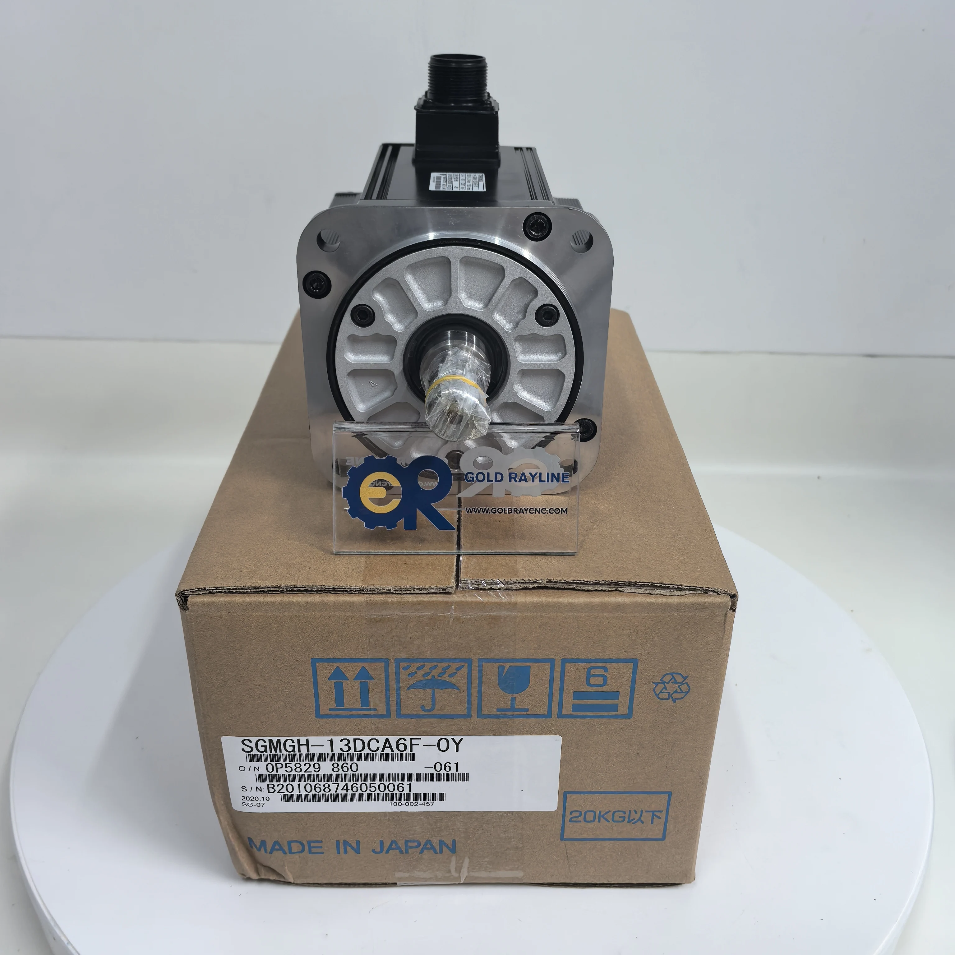 Servo motor Yaskawa SGMGH-13DCA6F-OY novo em estoque envio rápido