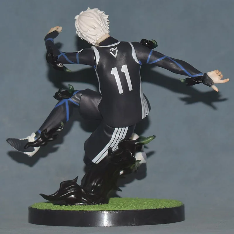 Figurine stationnaire à serrure bleue, figurine d'anime Seishiro, figurines d'action d'arme de football, statue en PVC, collection de modèles, cadeaux d'anniversaire