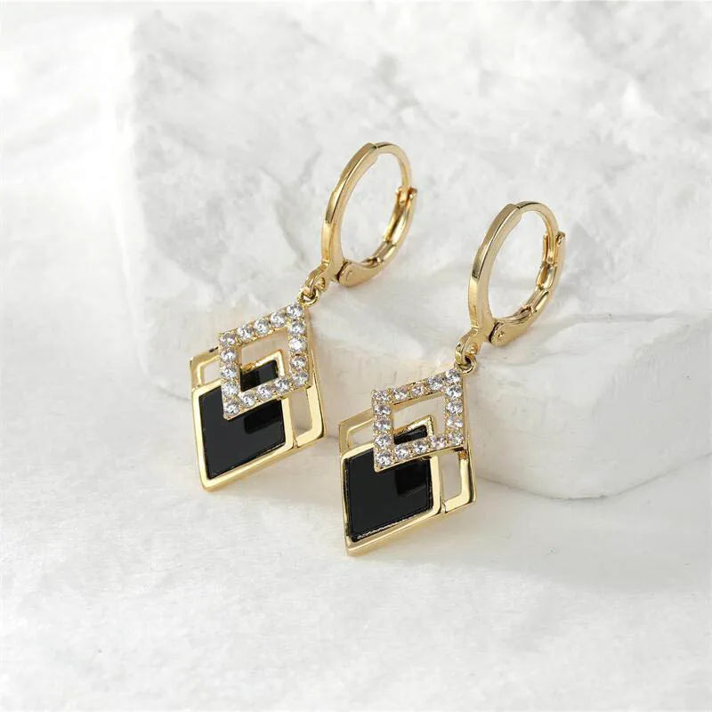 Black Rhombus Pendants Women\'s Hanging Earrings Gold Color Buckle Drop Earrings Rhinestone Statement Earrings Party oorbellen
