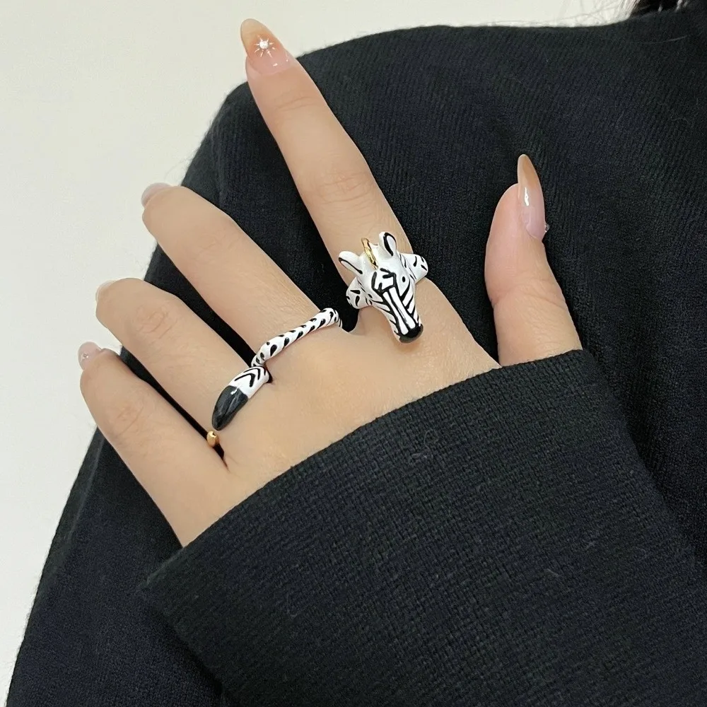 Jewelry Vintage Animal Horse Ring Set Delicate Black White Cartoon Glaze Ring Trendy Pony Horse Opening Finger Ring Girls