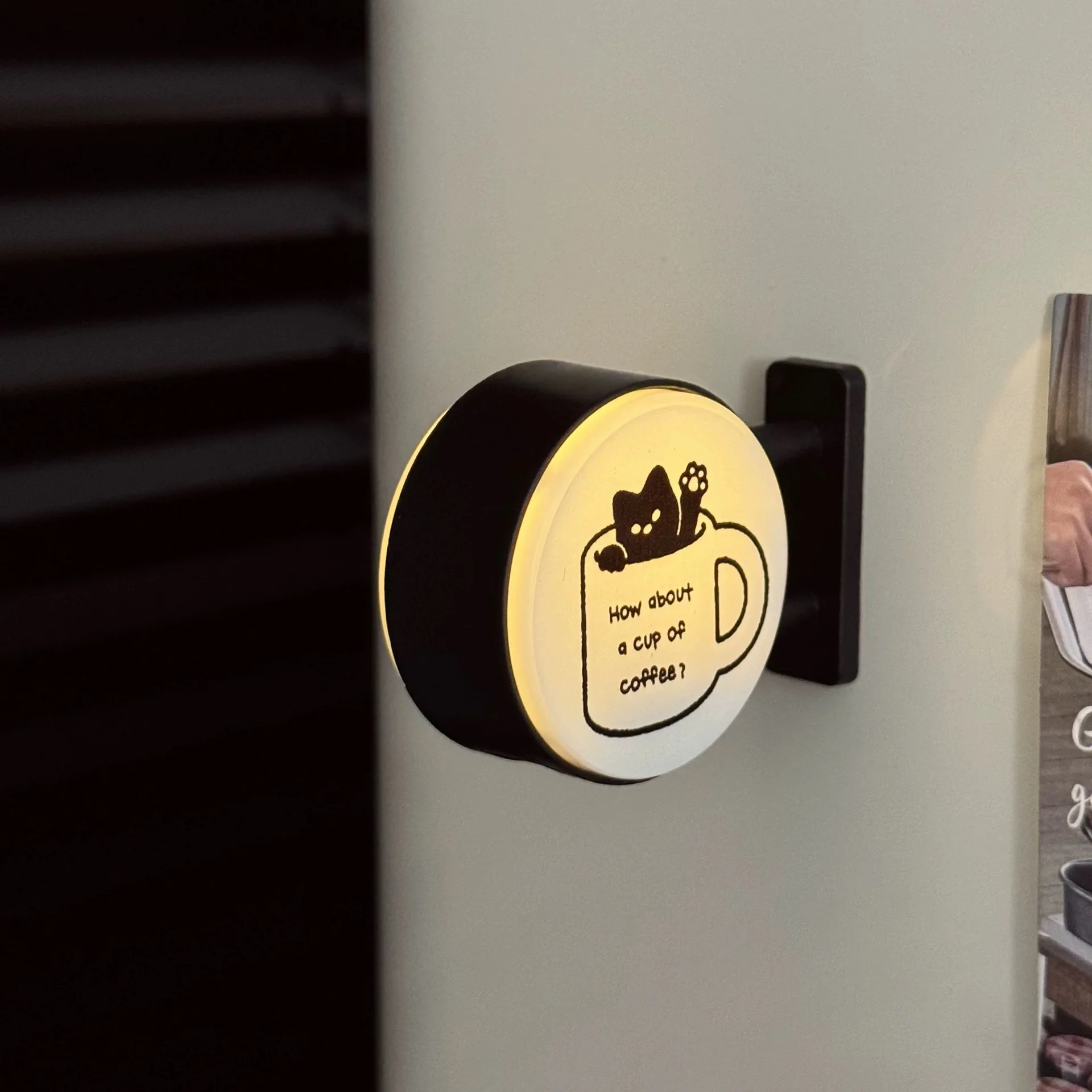 Kaffee-Ecke Kreative Atmosphäre Licht-Schild Kühlschrankmagnet Magnetische Miniatur-Pegboard Leuchtende Dekoration für Kaffeehäuser
