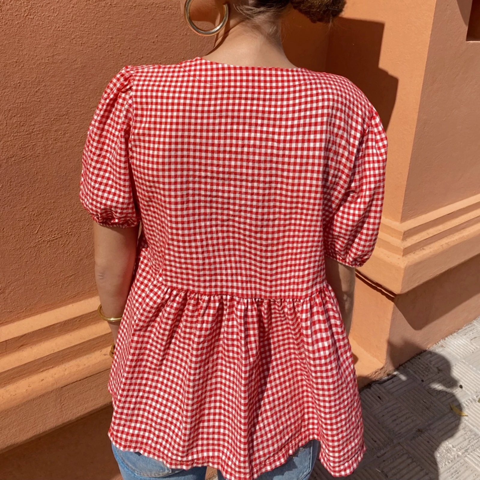 Chemise à volants à manches bouffantes pour femmes, nœud esthétique, décontracté, imprimé à carreaux, été