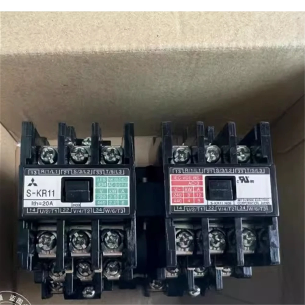 

1pcs Mechanical interlocking AC contactor S-KR11