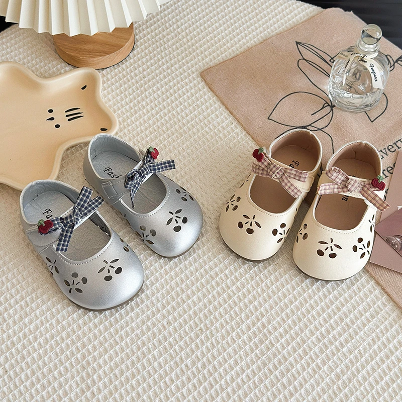 2026 Kids'Casual Shoes Sandals PU Leather Cut-Out Spring Shoes For Girls Soft Bottom Breathable Off White Silver Size 23-34