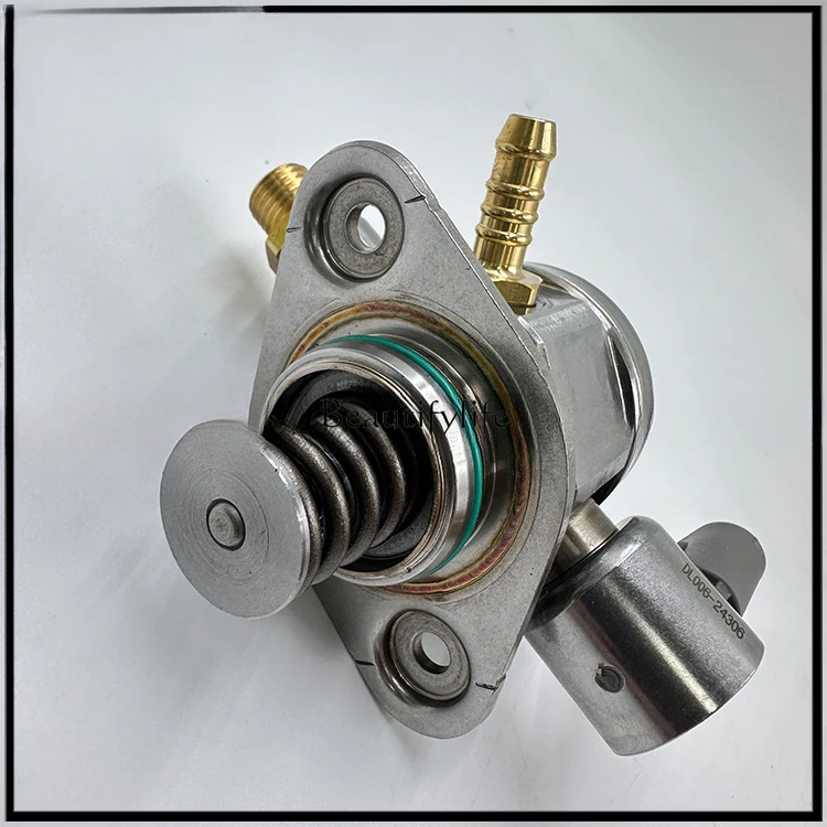 06B 127025 Um adequado para bomba de óleo de alta pressão do motor