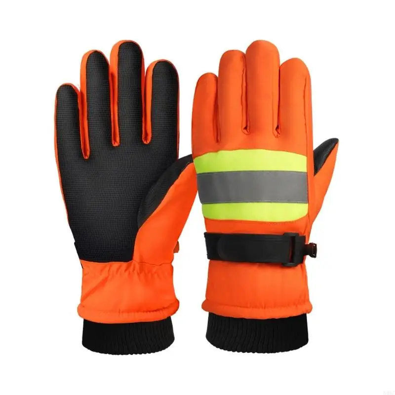 All Weather Protective Insulated Thick Gloves Resistant to Water Snow Wind for Skiing Commuting Various Outdoor Scenario 896C