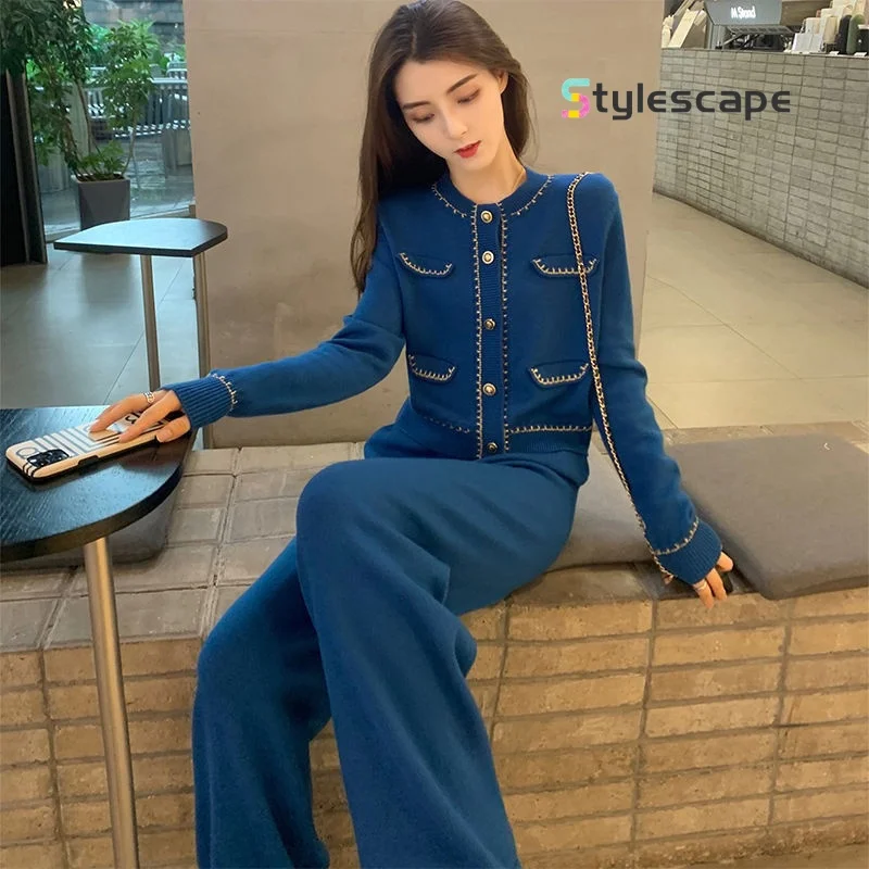 

Autumn New Klein Blue Small Fragrant Style Knitted Age Reducing Light Mature Wear with Wide Leg Pants Women's Two-piece Set