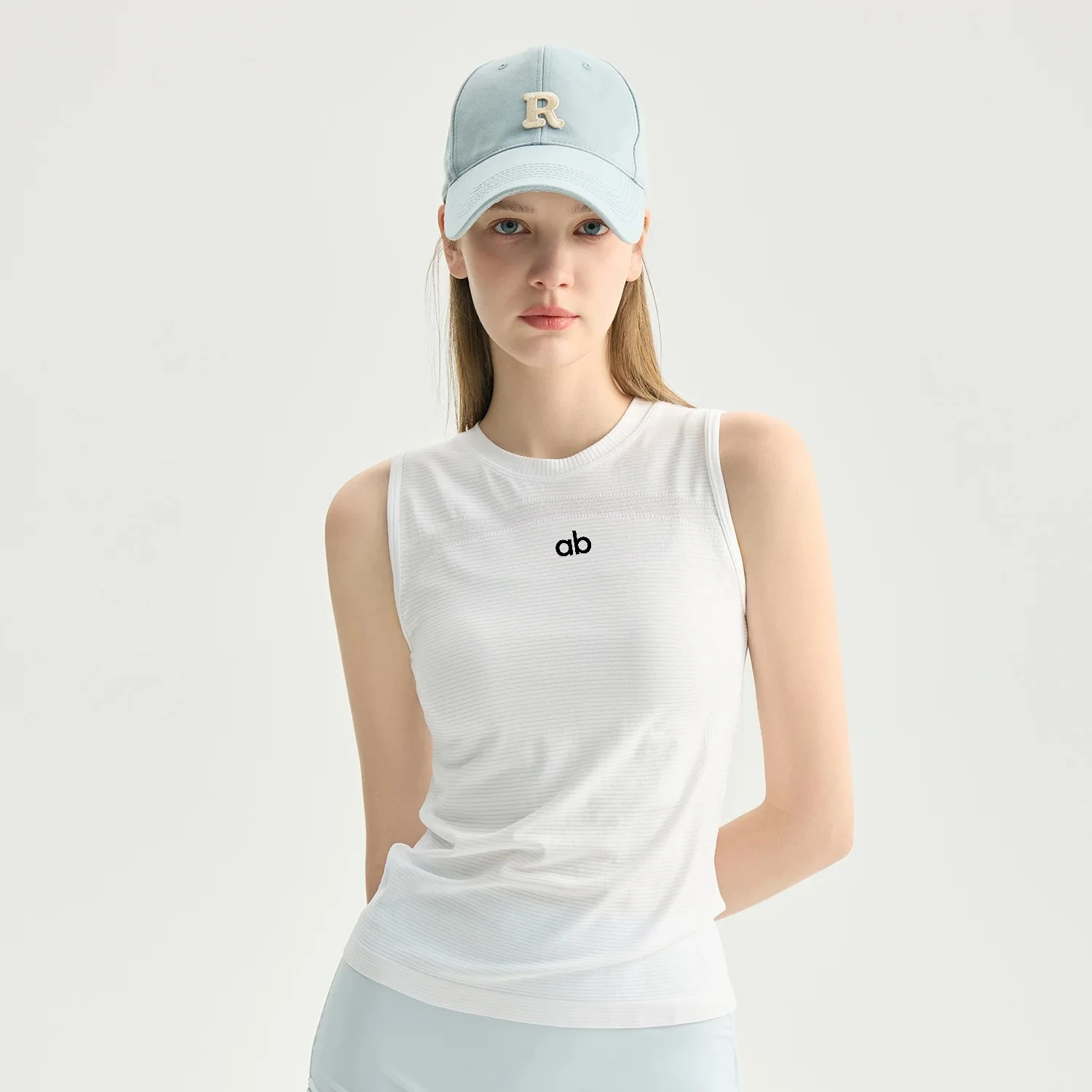 Women's Sporty Mesh Vest Breathable Quick Dry Slim Fit Sleeveless Top Yoga Fitness Beautiful Shoulder Line Running Fitness Vest