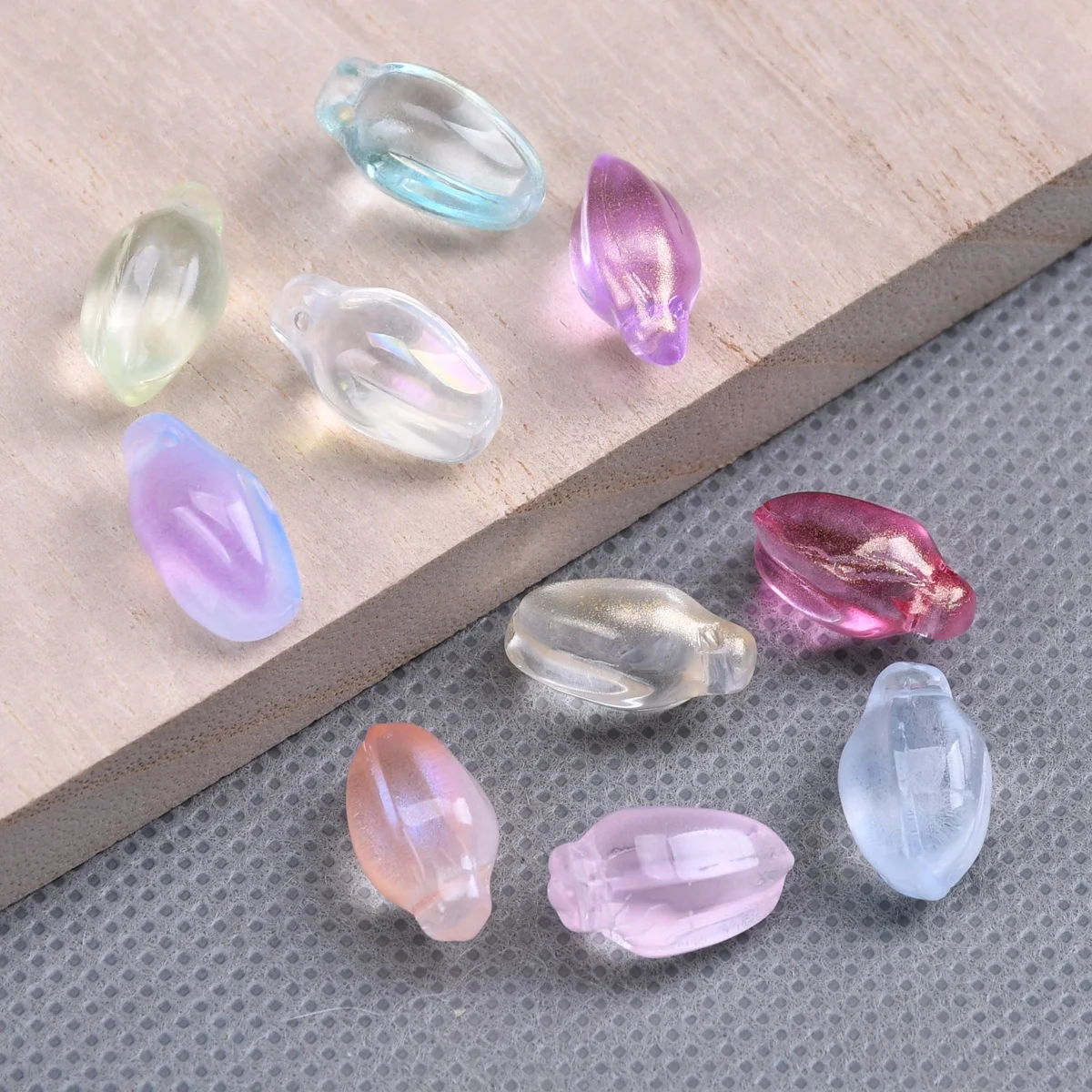 10 Stück Blütenknospenförmige 10x8mm Lampwork Kristallglas Lose Anhänger Perlen für Schmuckherstellung DIY Basteln Blumen-Accessoires – Detail 1