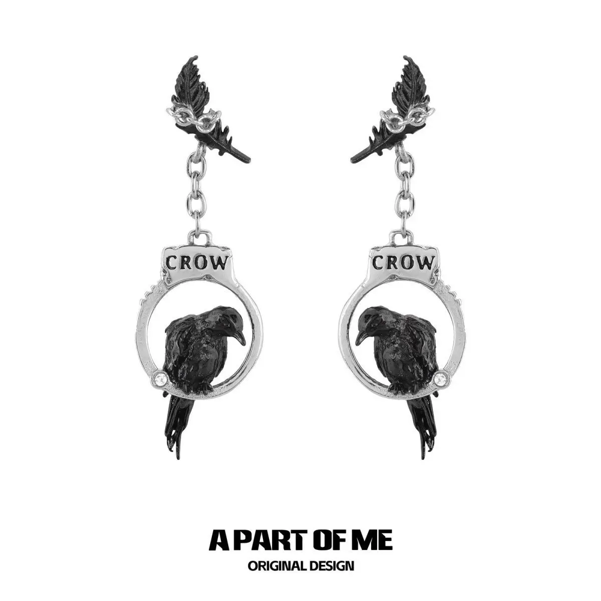 Original Crow Handcuffs Earrings Niche Design Dark Wind Advanced Sweet Cool Earrings Spice Girl