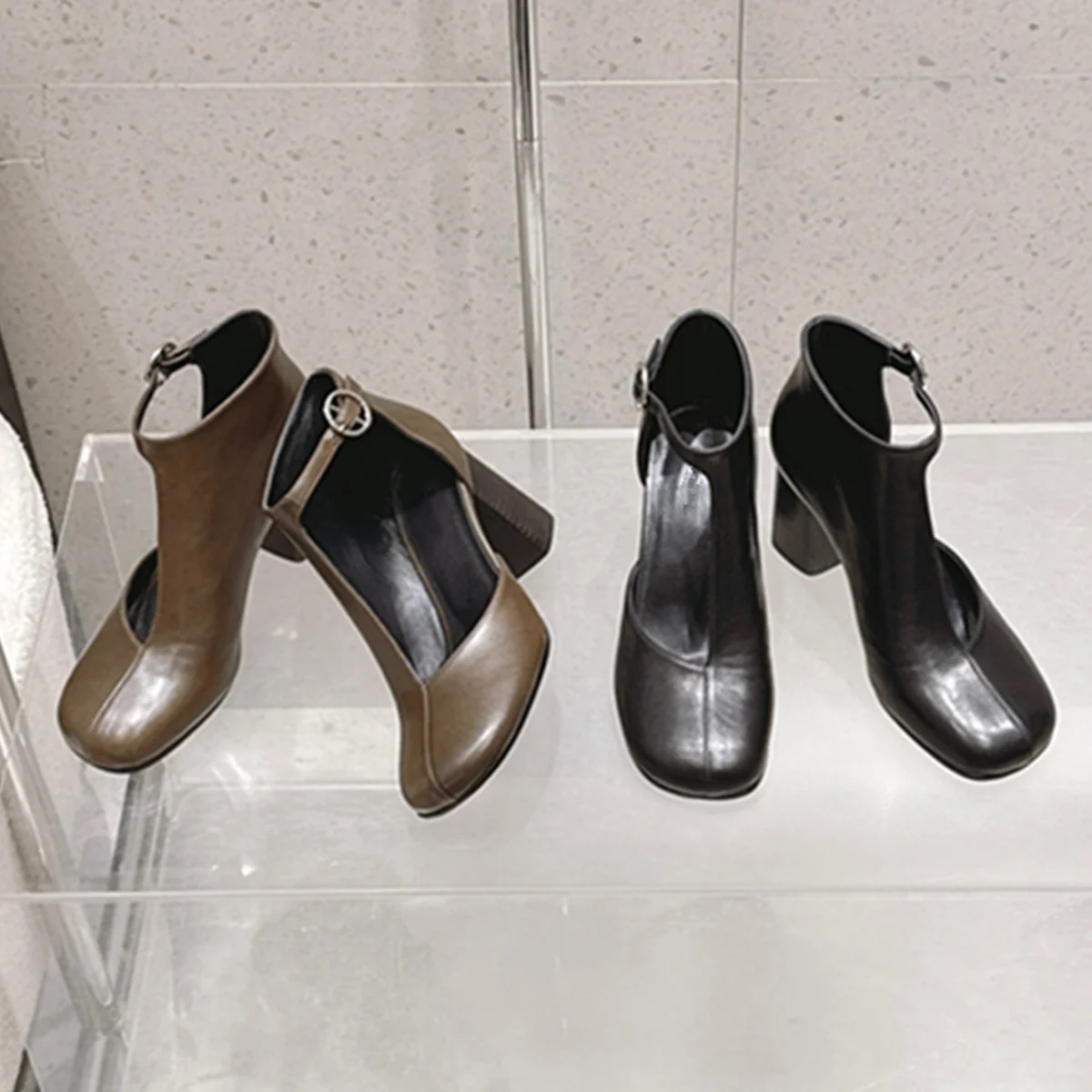 

Jenny&Dave Nordic Minimalist Genuine Leather 7.5cm High-Heeled Sandals French Elegant Round Toe Thick Heels Hollowed Out Boots