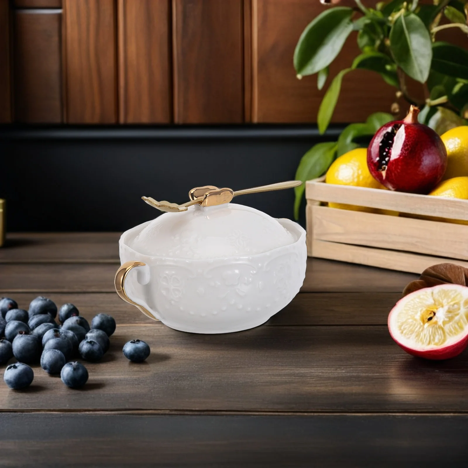 

1Set Ceramic Fruit Bowl with Handles Stylish Gold Trimmed Dessert Bowl for Party Hotel Restaurant Home Celebration Use