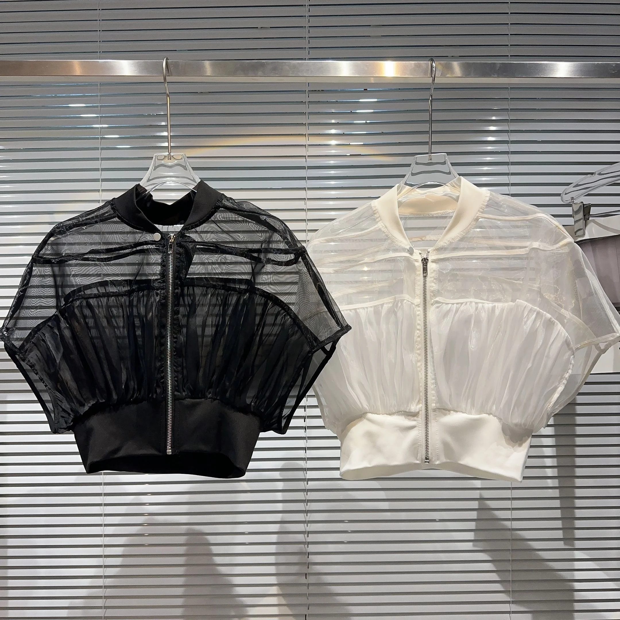 

Весна-лето Batwing Sve ort Верхняя одежда Ele Lady's Outfit Me Splicing Плиссированная застежка-молния Тонкая ткань Чистый цвет