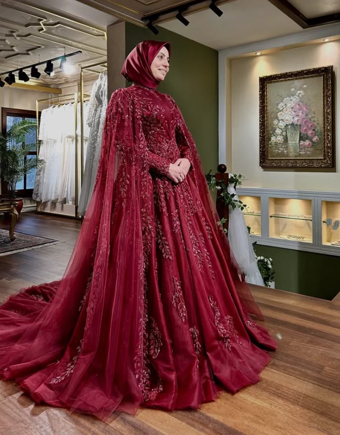 Burgundy Muslim Caftan Wedding Dresses with Cape Long Sleeve Gillter Applique Henna Kaftan Bridal Gown Outfit Customized