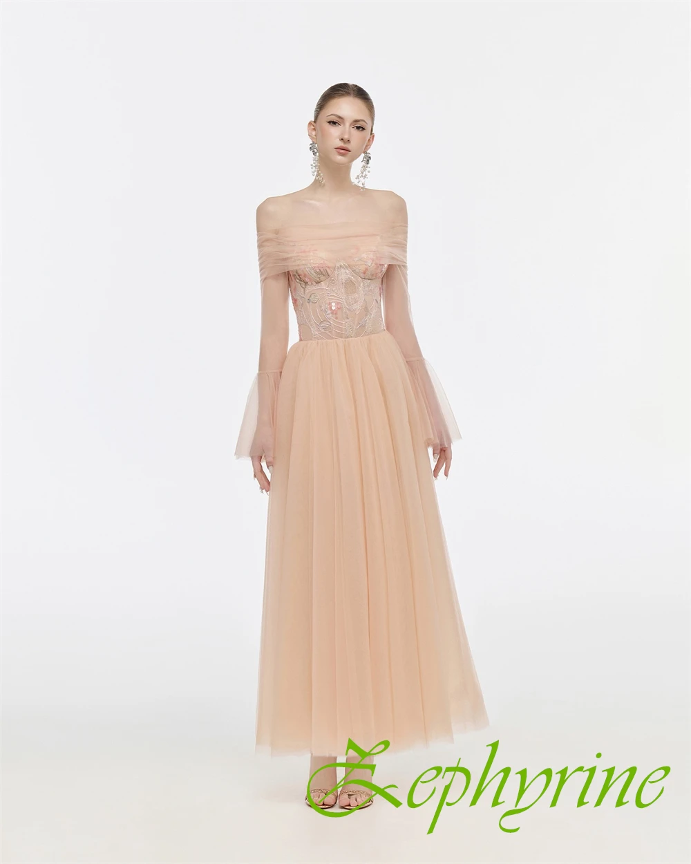 فستان سهرة كلاسيكي مخصص برقبة قارب من الأورجانزا، فساتين رائعة على شكل حرف A للحفلات الراقصة مطرزة سباركلي للمناسبات الخاصة