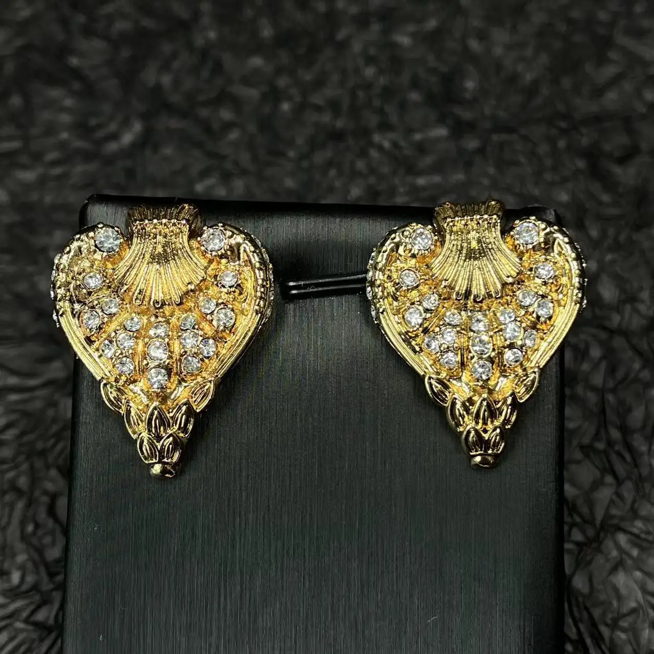 brincos-ocidentais-medievais-vintage-em-forma-de-coracao-antiguidade-pesada-incrustada-de-diamantes-banhado-a-ouro-luxo-leve