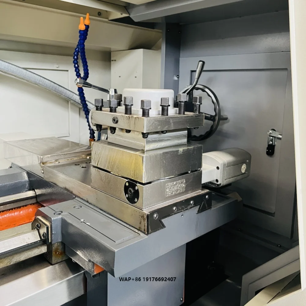 High Quality Automatic CNC Lathe Machine Heavy Duty Horizontal Lathe From China for Small Businesses with Core Motor Components