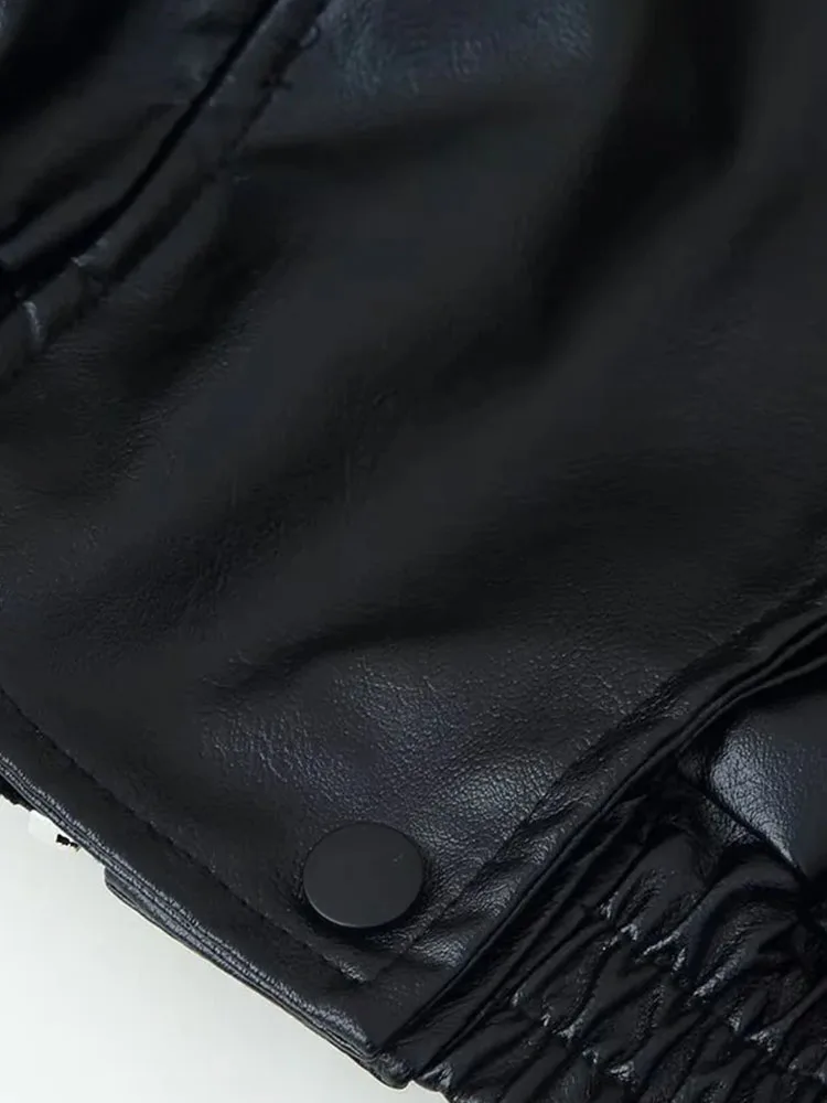 سترة نسائية موضة شتاء 2025 جديدة فضفاضة من الجلد الصناعي بأكمام طويلة وياقة واقفة سترة جلدية للنساء