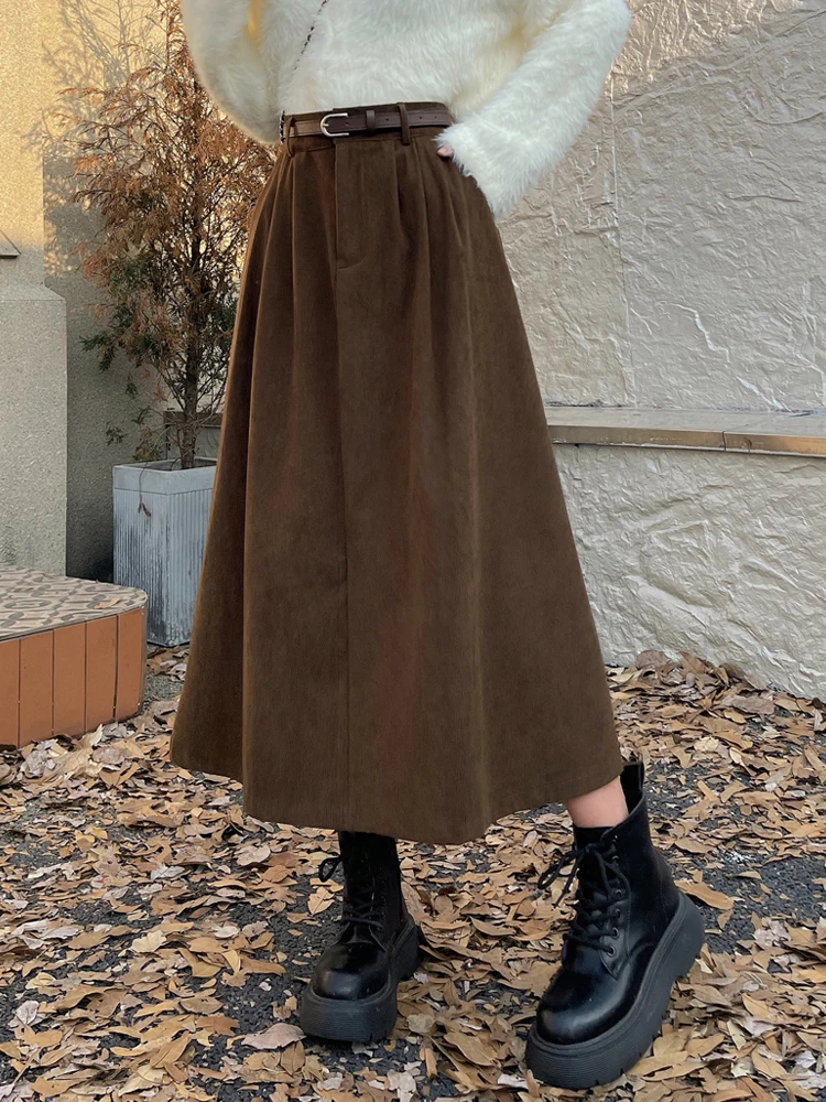 Women\'s Vintage Black Corduroy Midi Skirt High Waist Pleated A-line Skirt for Autumn Winter Streetwear Casual Korean Style 2025