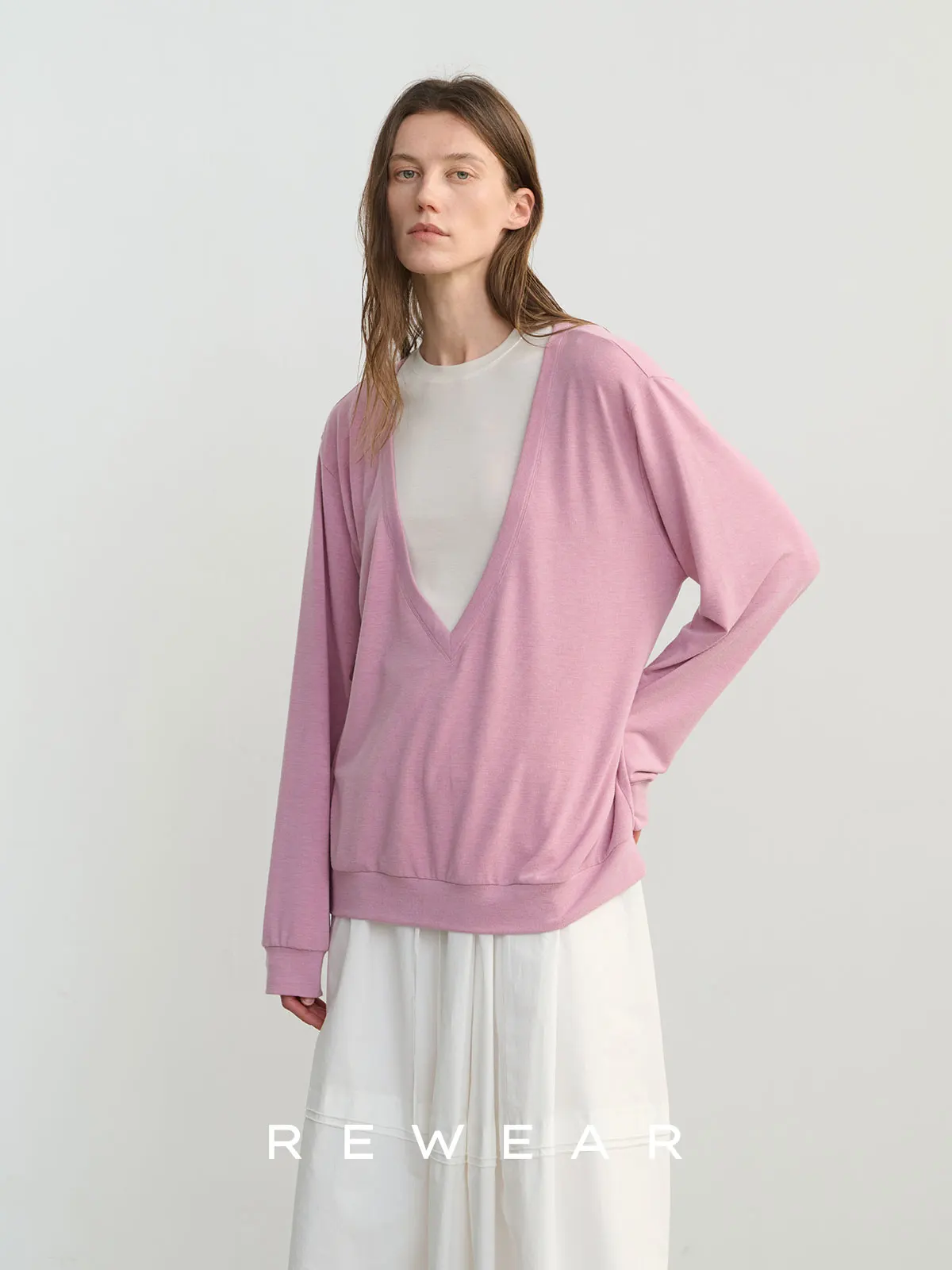 

REWEAR Faionable Knitted Long Sve Deep V-Ne Soft Texture Women's T-irt Casual Sle Loose Fit Daily Wear 526