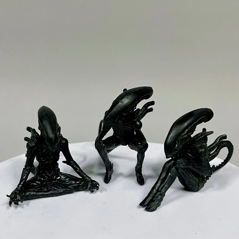 Aliense Monsterse Figurines Q Version Cartoon Peripheral Models Action Figures Collectible Ornaments Gifts