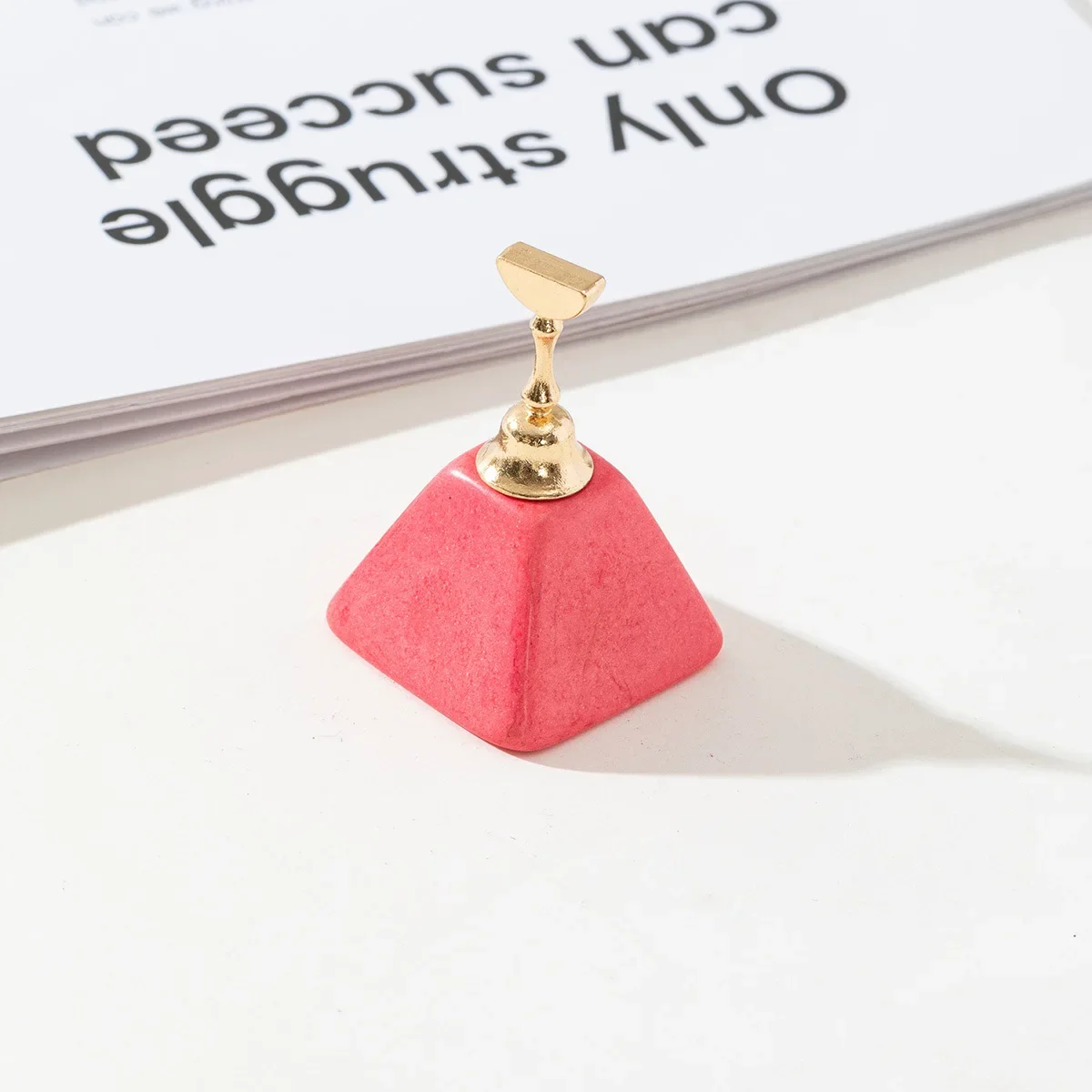 Magnetyczny stojak na tipsy turkusowa podstawa podpórka do ćwiczeń paznokci uchwyt do treningu palców do manicure DIY salon paznokci