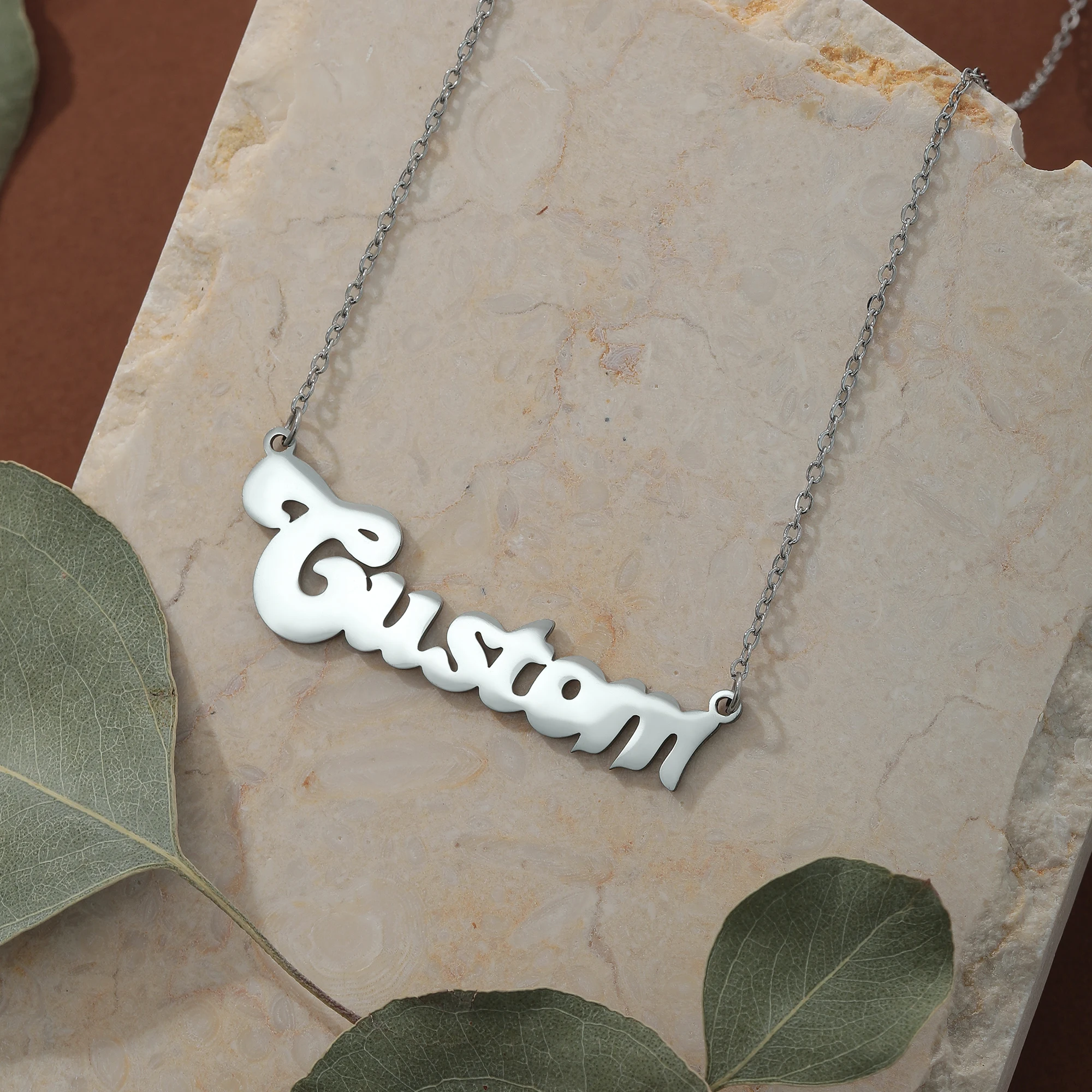 

Стильный художественный дизайн шрифта, кулон с индивидуальным именем, ожерелье, персонализированные ювелирные изделия из нержавеющей стали для мужчин и женщин, модный подарок