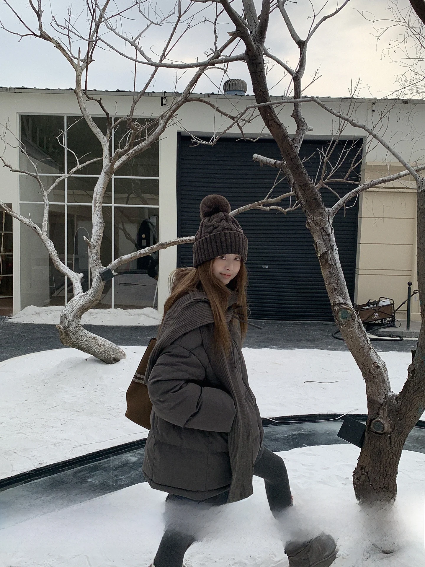 

Warm White Du down Jaet Women's Winter New Sle 2025 Mid-Length 90% down Filling Faionable Outerwear Coat