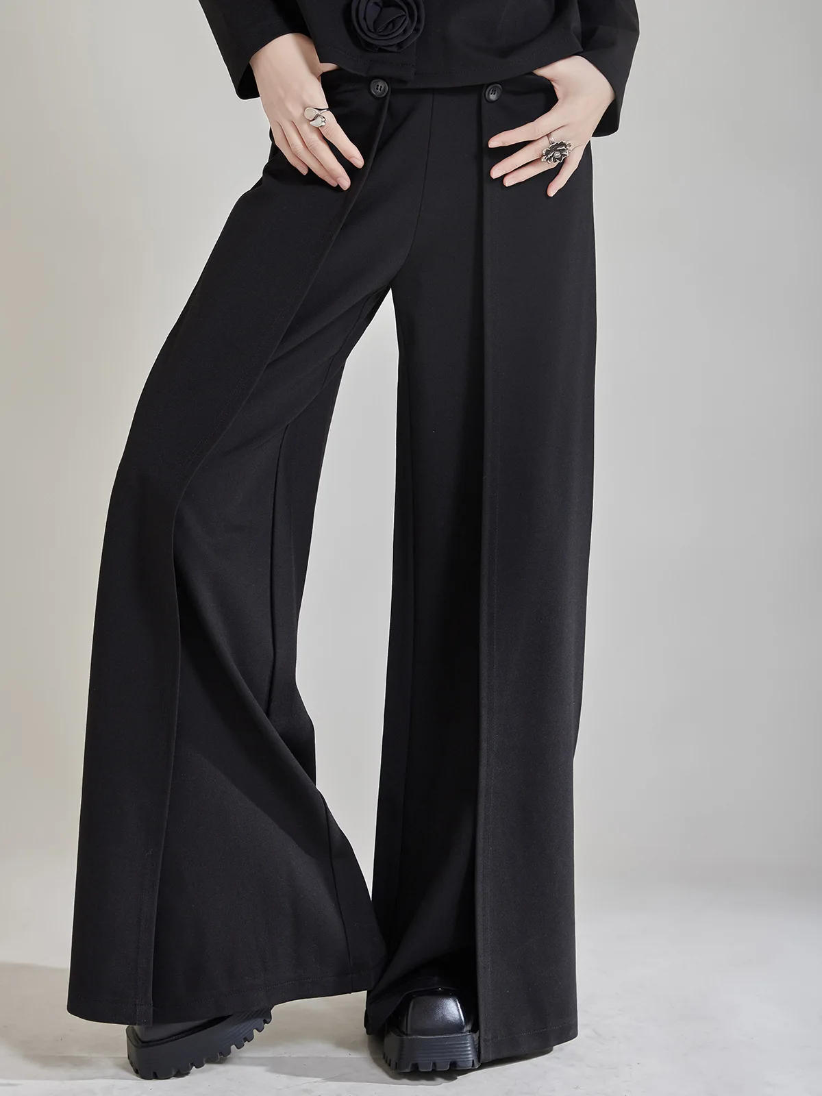 

Cargo Trouser Minimalist Black Designer Double-Layer Casual Trousers Slack Style Wide-Leg Pants for Work Makes the Floor